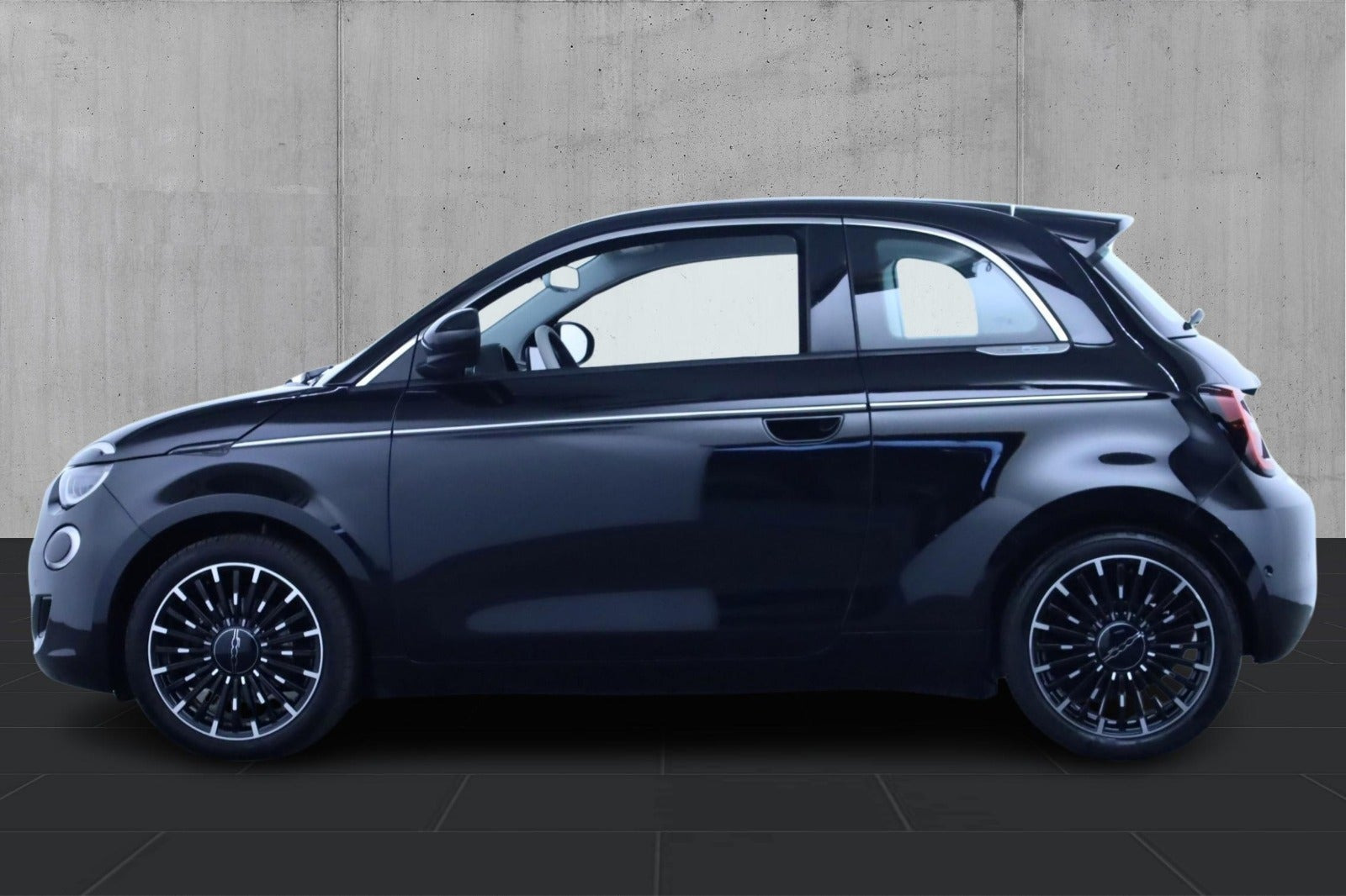 Sort Fiat 500e fra 2023