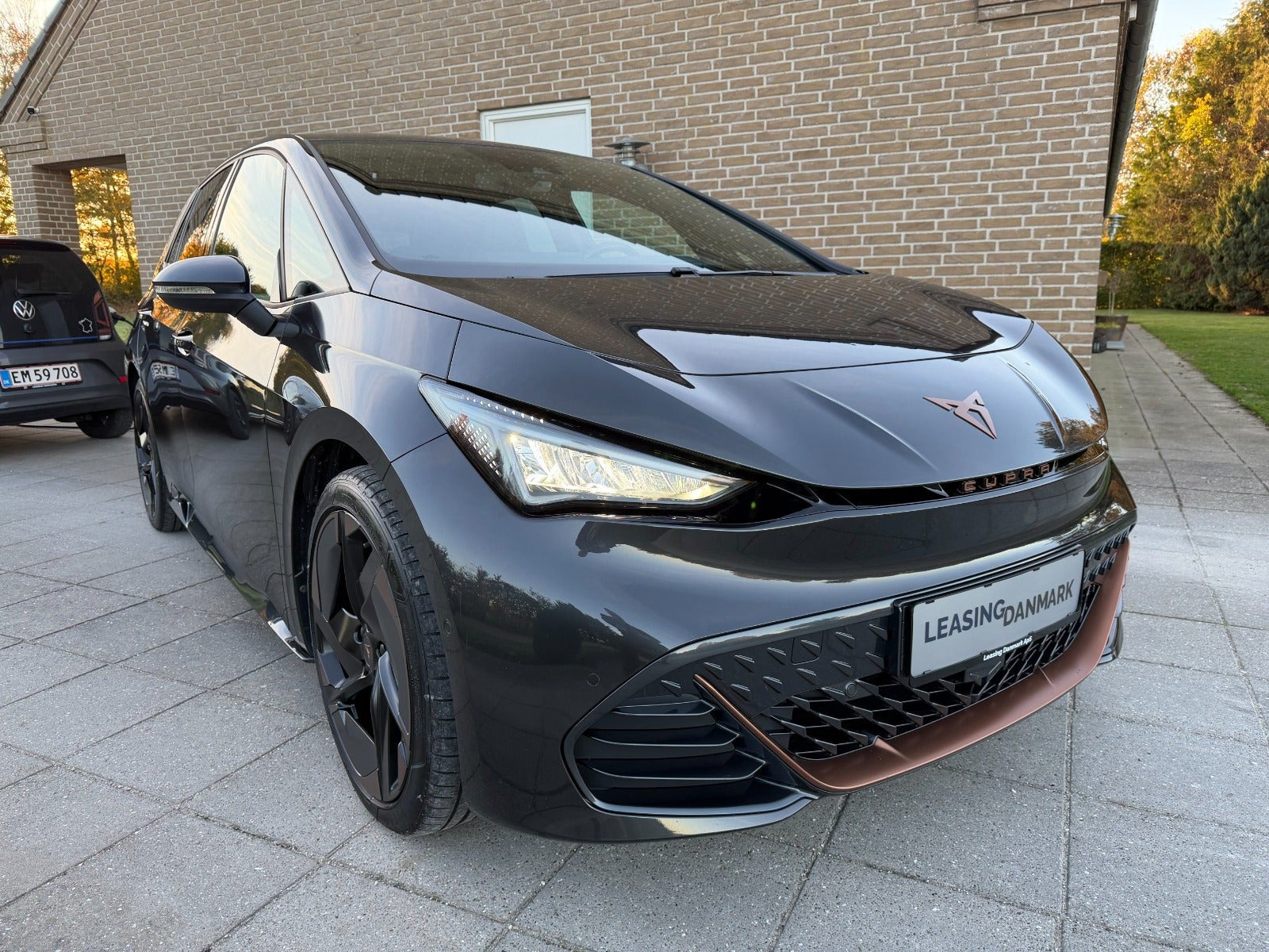 Grå Cupra Born fra 2022