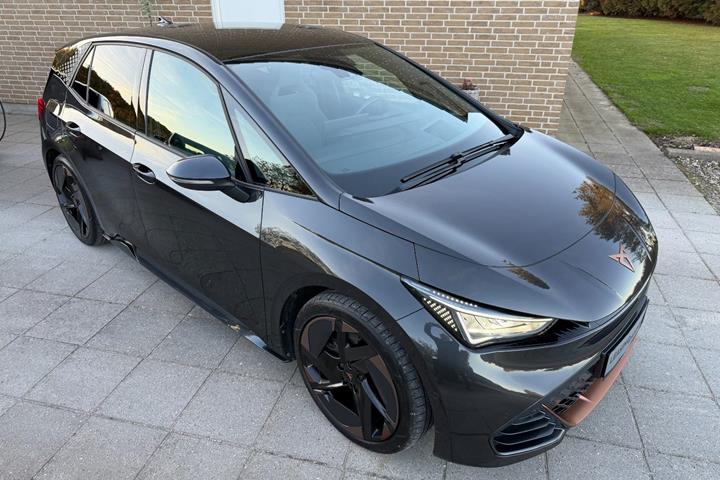 Grå Cupra Born fra 2022