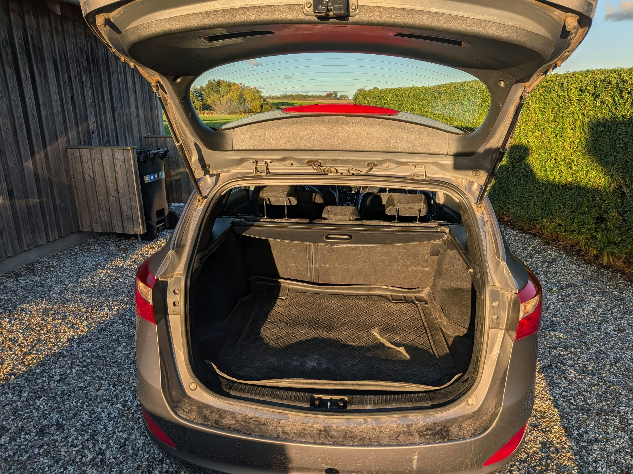 Grå Hyundai i30 fra 2014