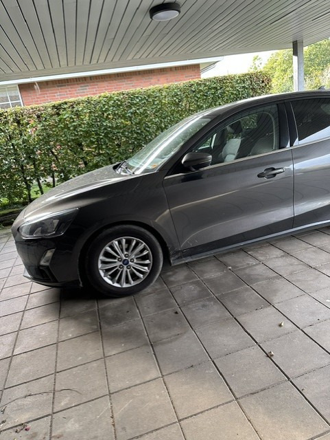 Grå Ford Focus fra 2020