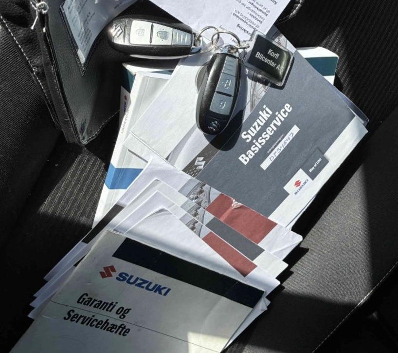 Sølv Suzuki SX4 S-Cross fra 2017