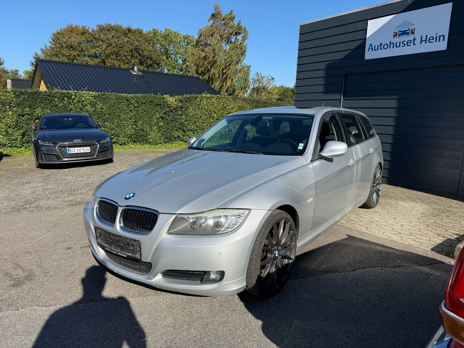 Sølv BMW 320d fra 2010