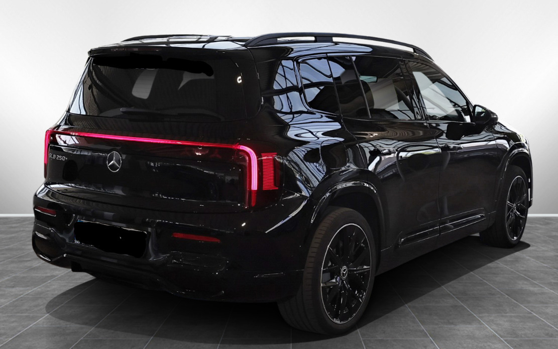 Sort Mercedes GLB250+ fra 2026