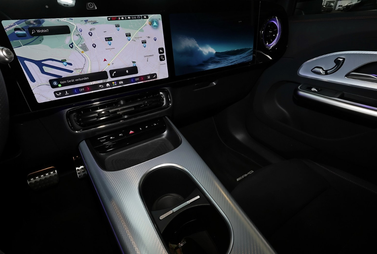 Sort Mercedes GLB250+ fra 2026