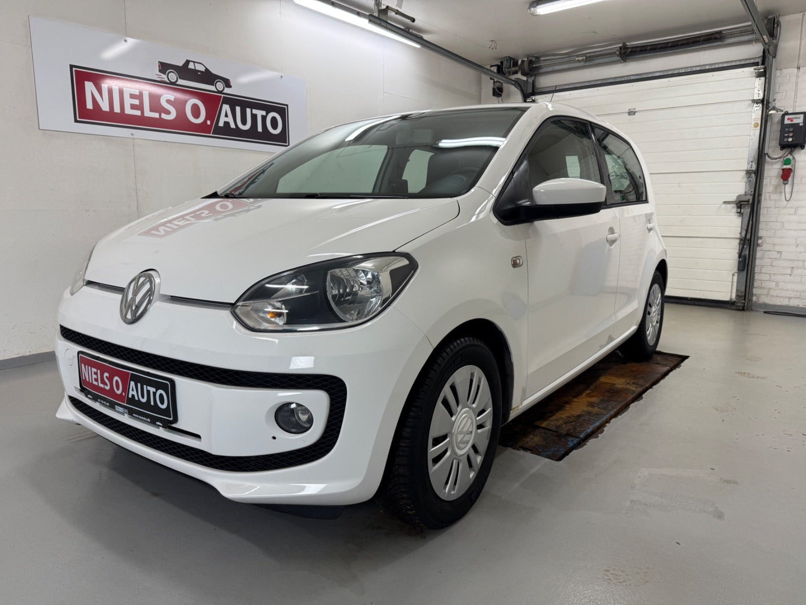 Hvid VW UP! fra 2013
