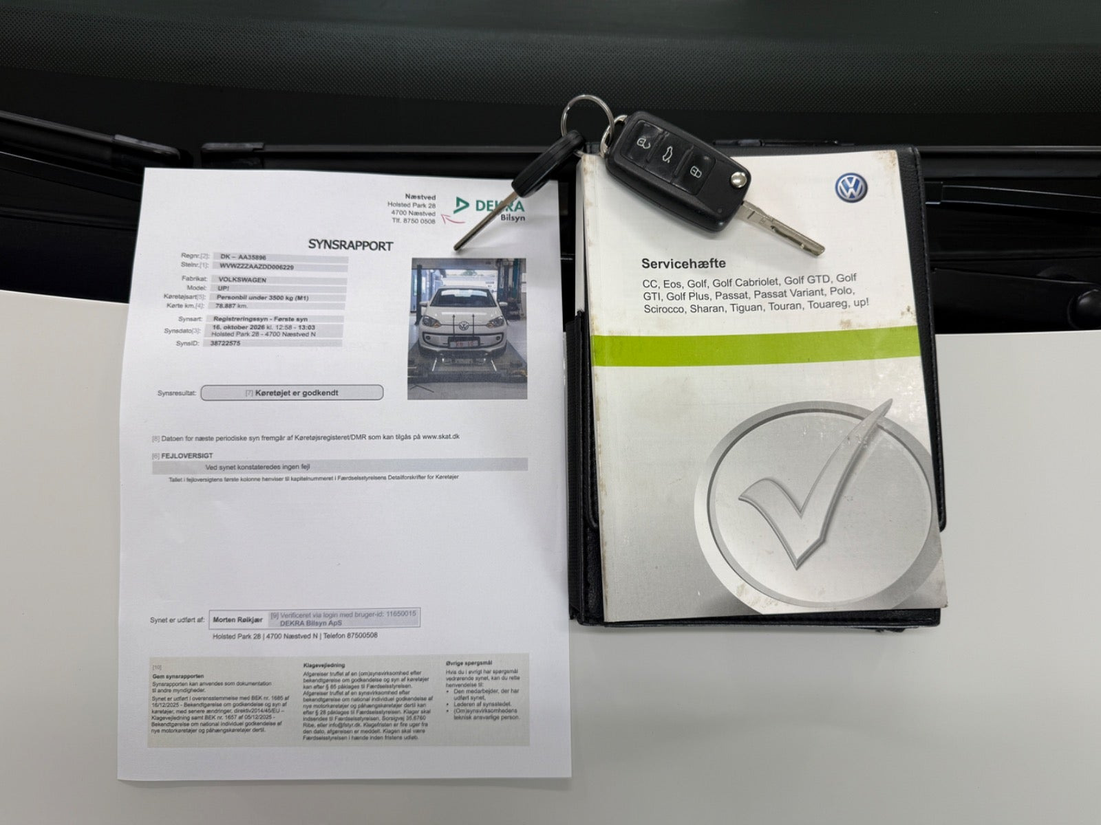 Hvid VW UP! fra 2013