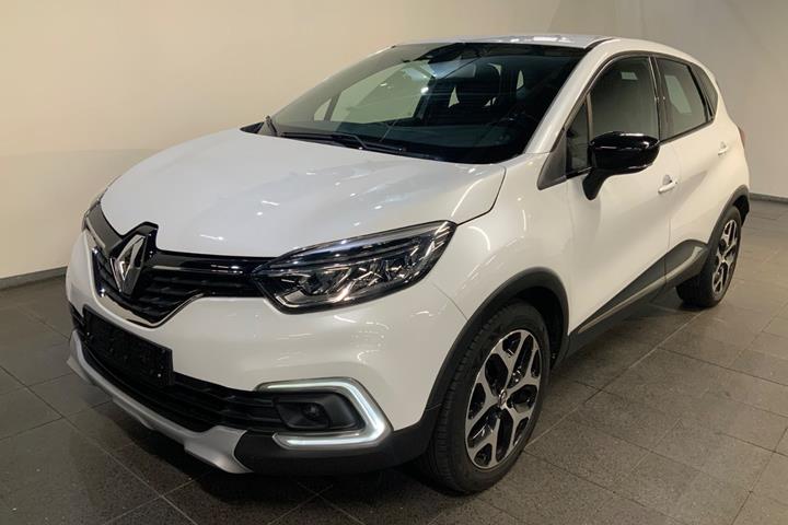 Hvid Renault Captur fra 2017 set udefra