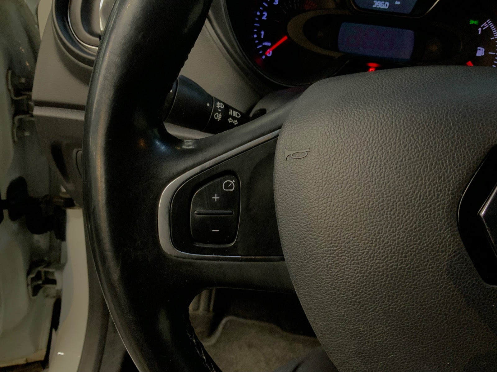 Hvid Renault Captur fra 2017