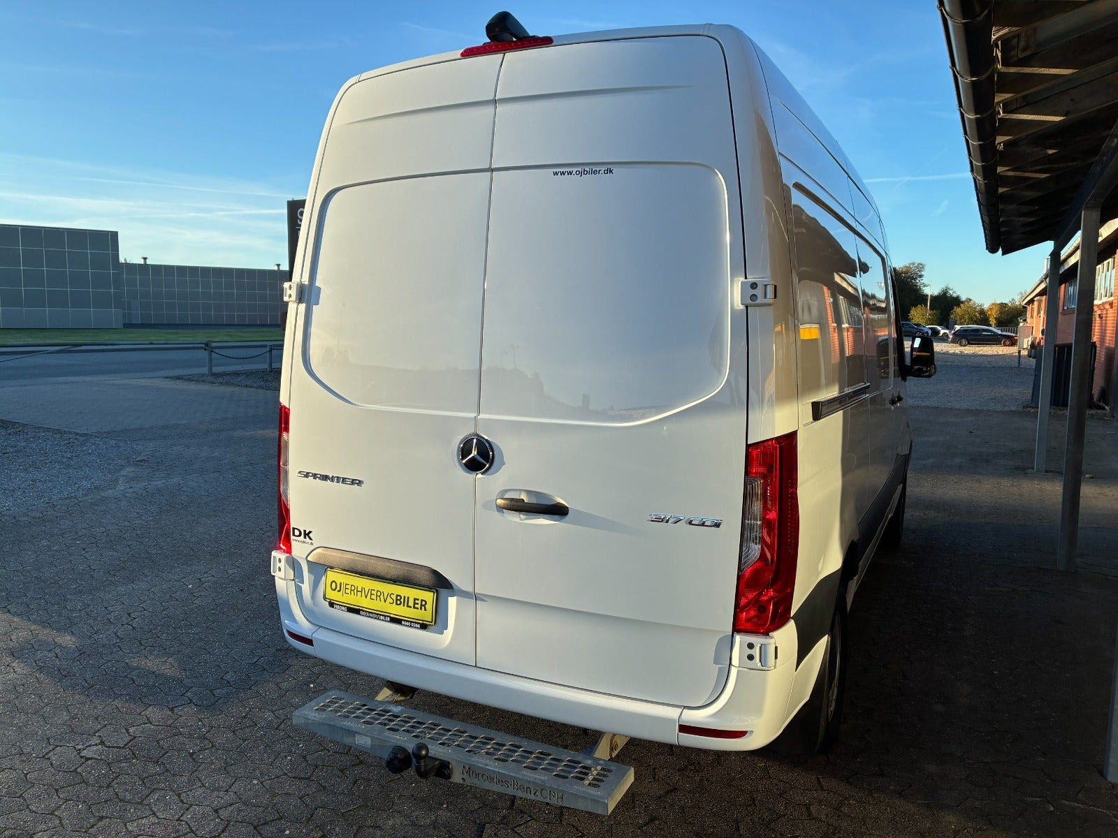 Hvid Mercedes Sprinter 317 fra 2023
