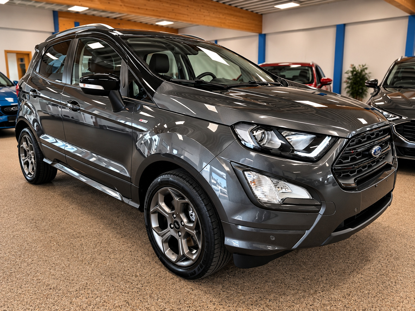 Grå Ford EcoSport fra 2018
