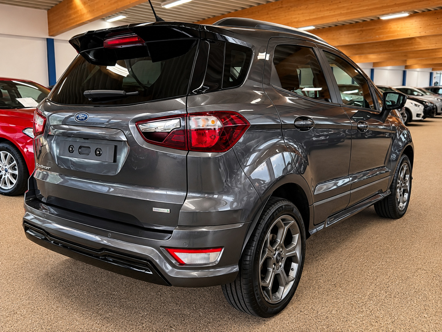 Grå Ford EcoSport fra 2018
