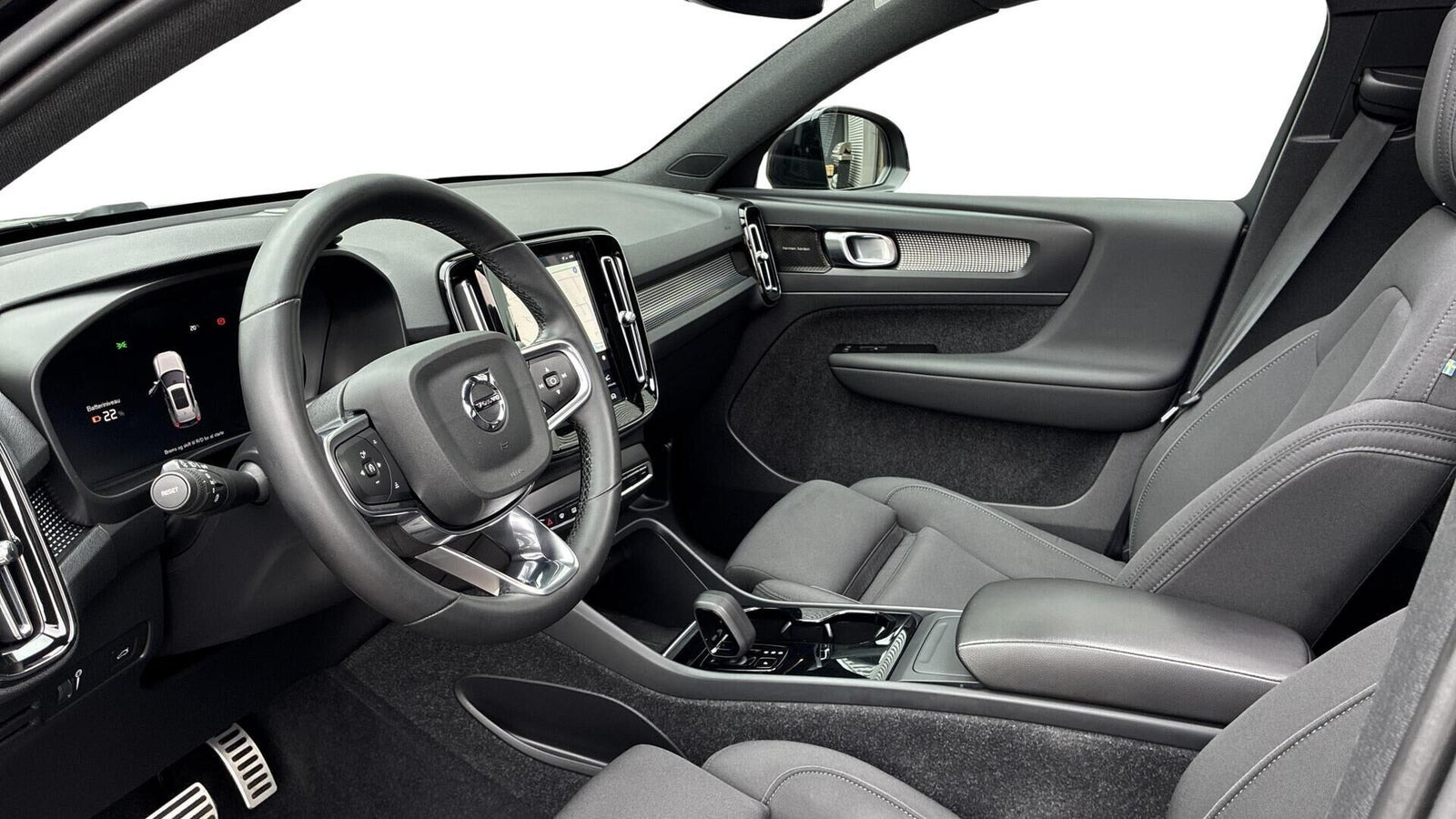 Sort Volvo XC40 fra 2022