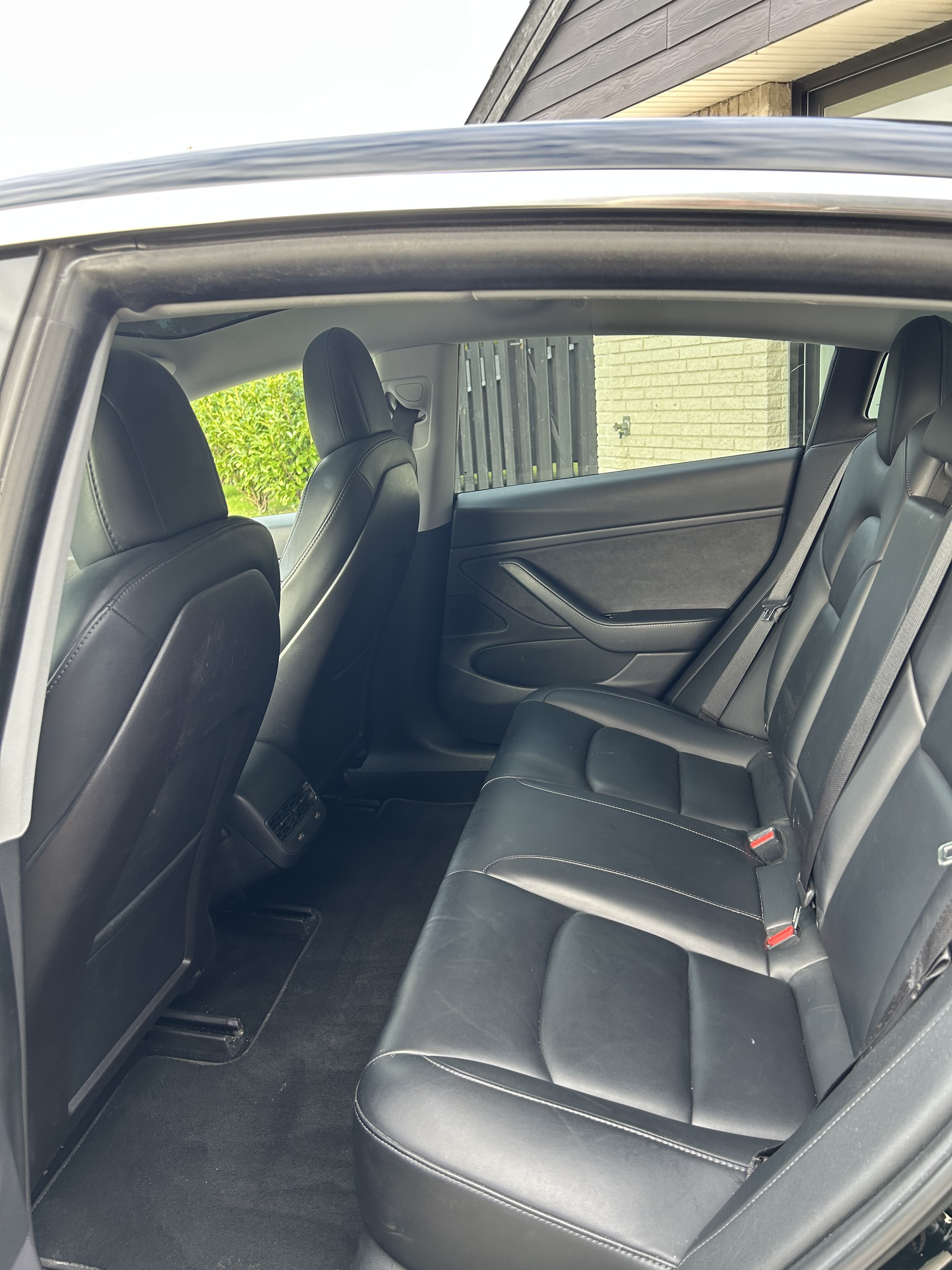 Sort Tesla Model 3 fra 2019