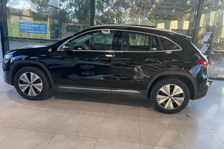 Sort Mercedes EQA250+ fra 2023