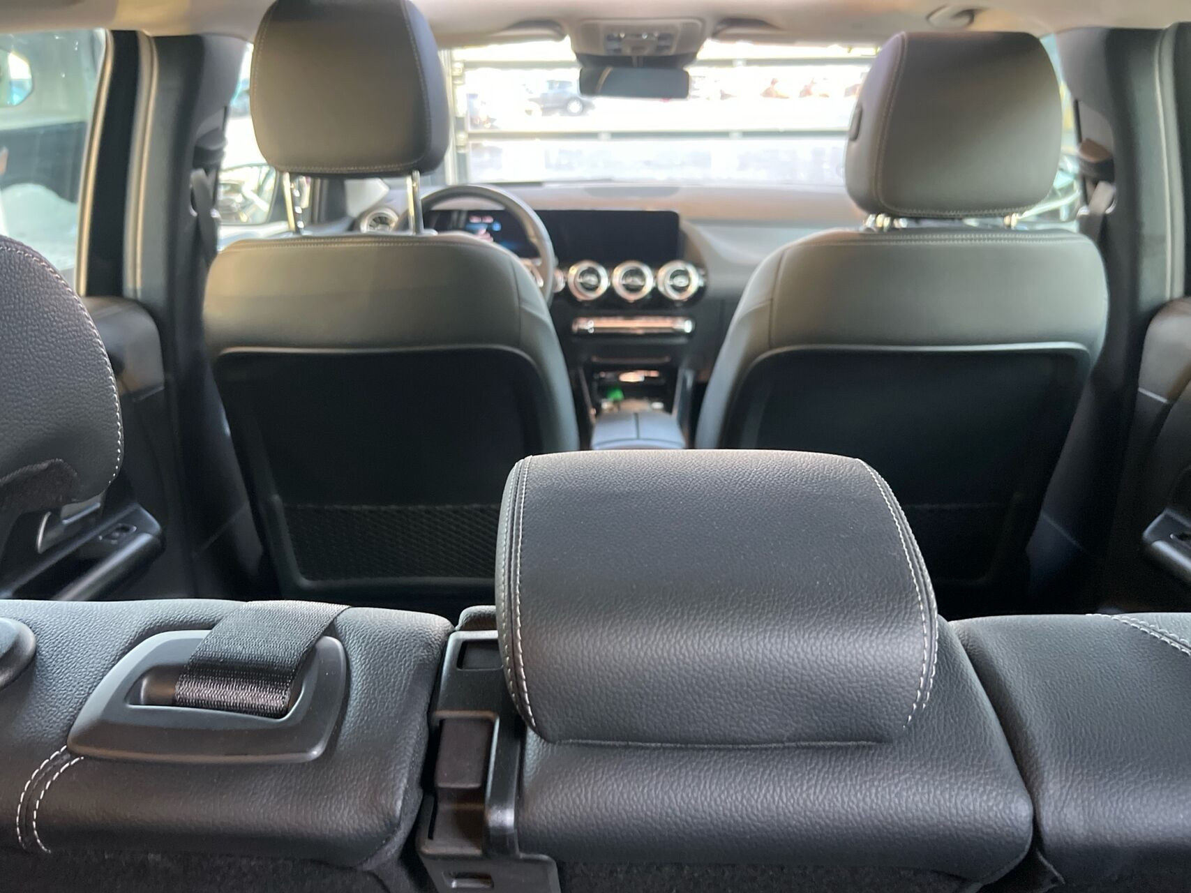 Sort Mercedes EQA250+ fra 2023