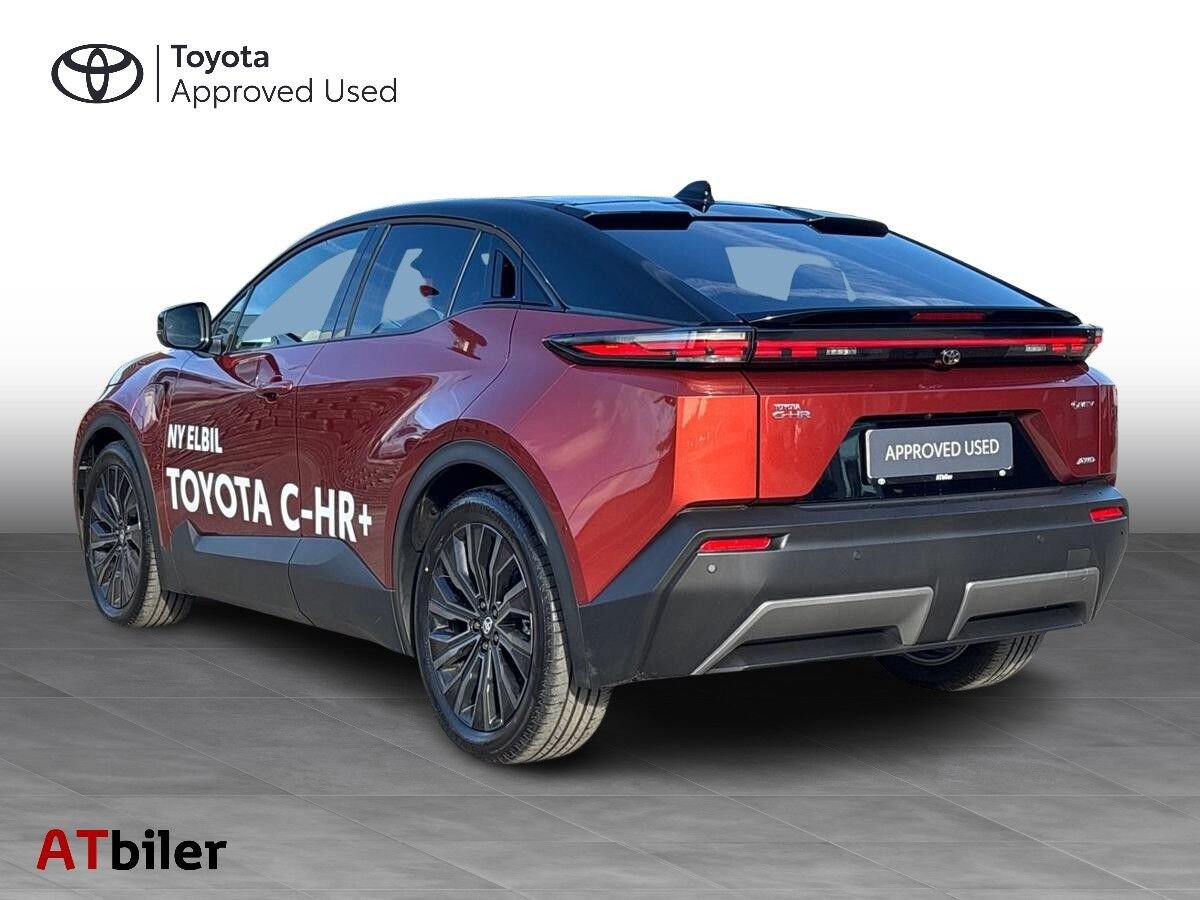 Blå Toyota C-HR+ fra 2026