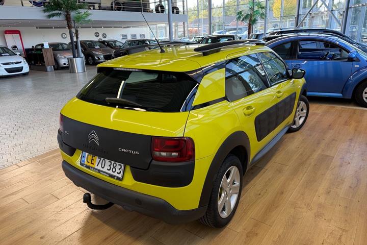 Gul Citroën C4 Cactus fra 2015