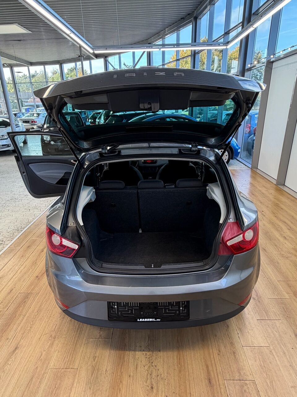 Sort Seat Ibiza fra 2012