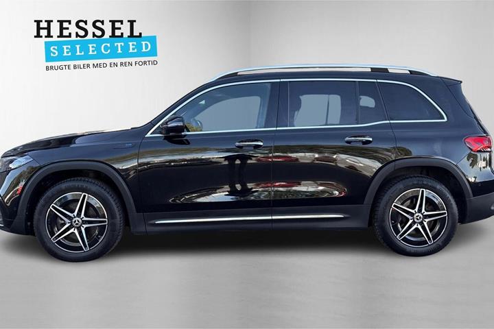 Sort Mercedes EQB250 fra 2023