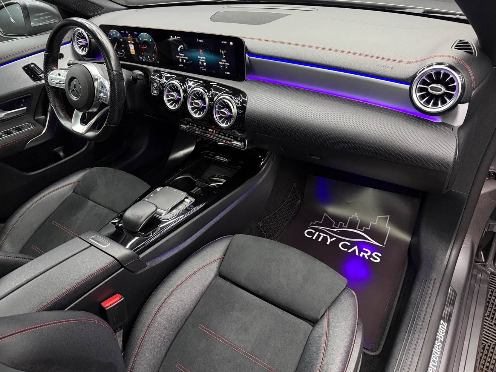 Grå Mercedes CLA220 d fra 2020