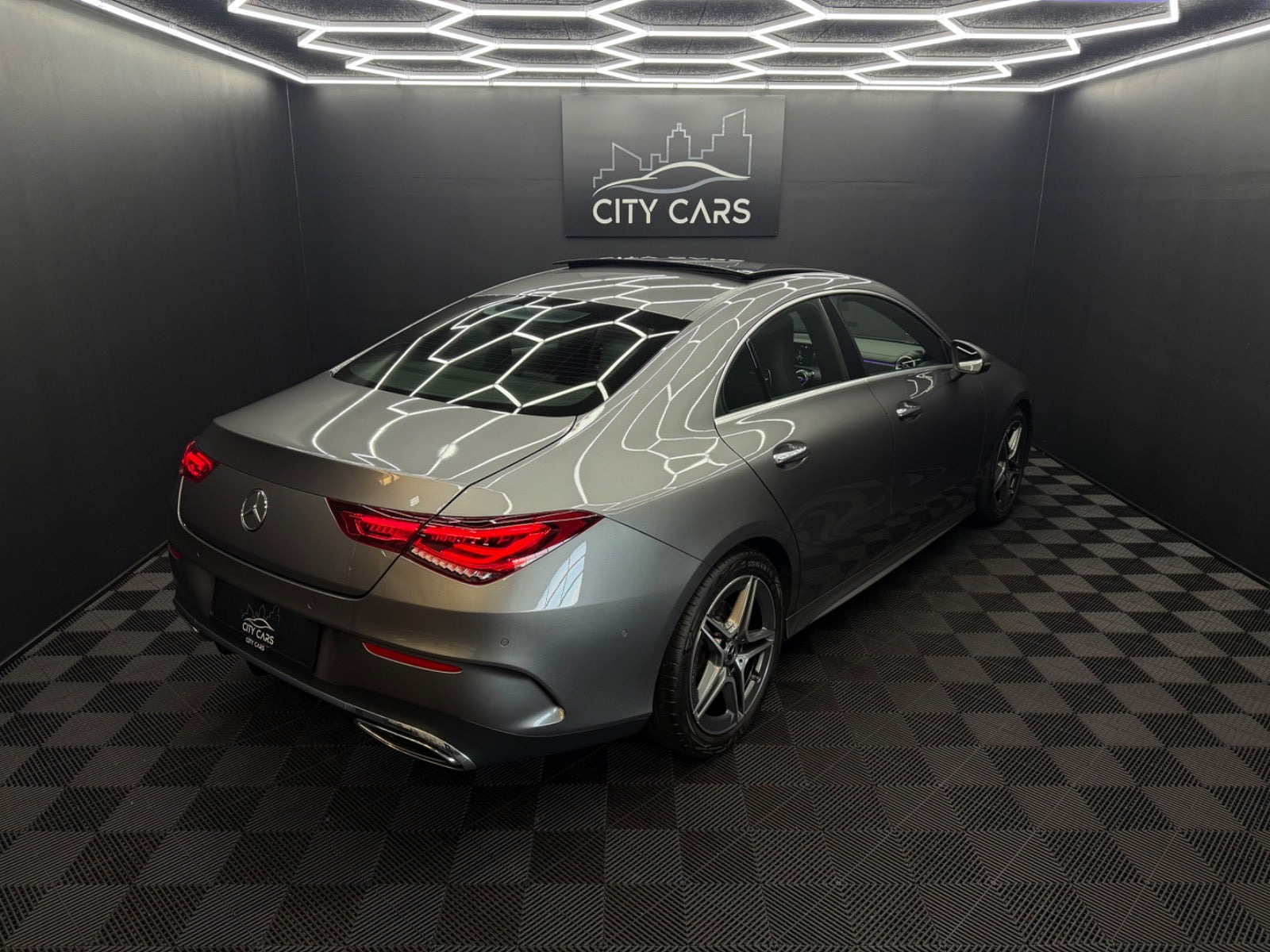 Grå Mercedes CLA220 d fra 2020