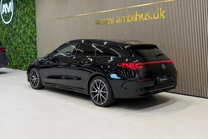 Sort Mercedes CLA250+ fra 2026