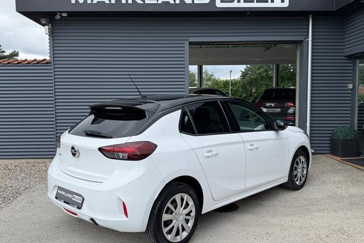 Hvid Opel Corsa fra 2020