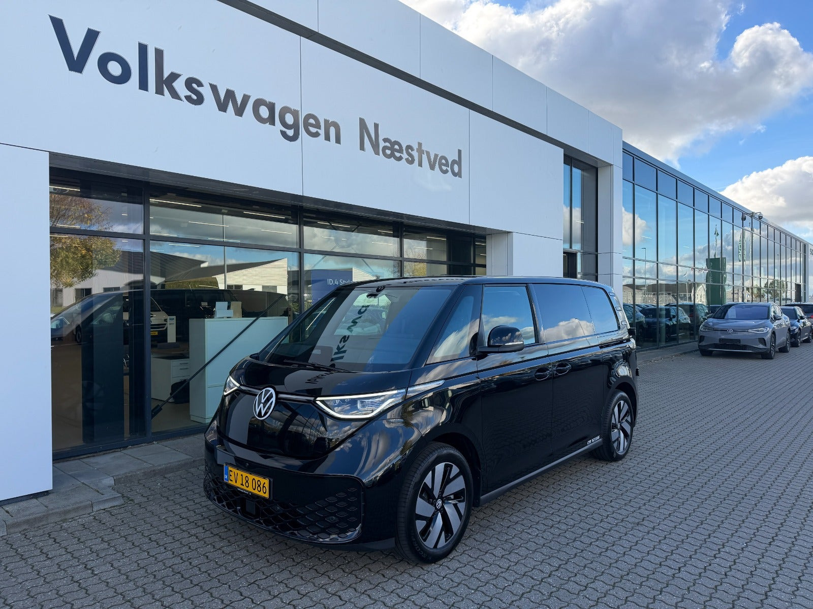VW ID.Buzz 79 Cargo Pro 4Motion