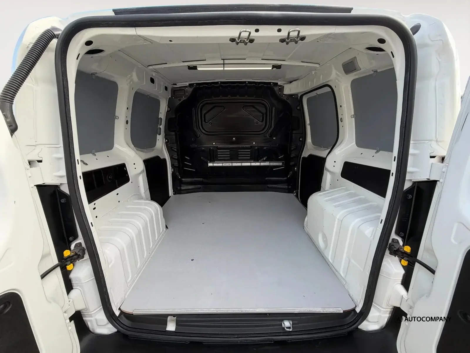 Hvid Fiat Fiorino fra 2022