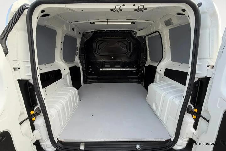 Hvid Fiat Fiorino fra 2022