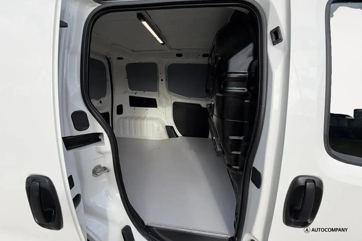 Hvid Fiat Fiorino fra 2022