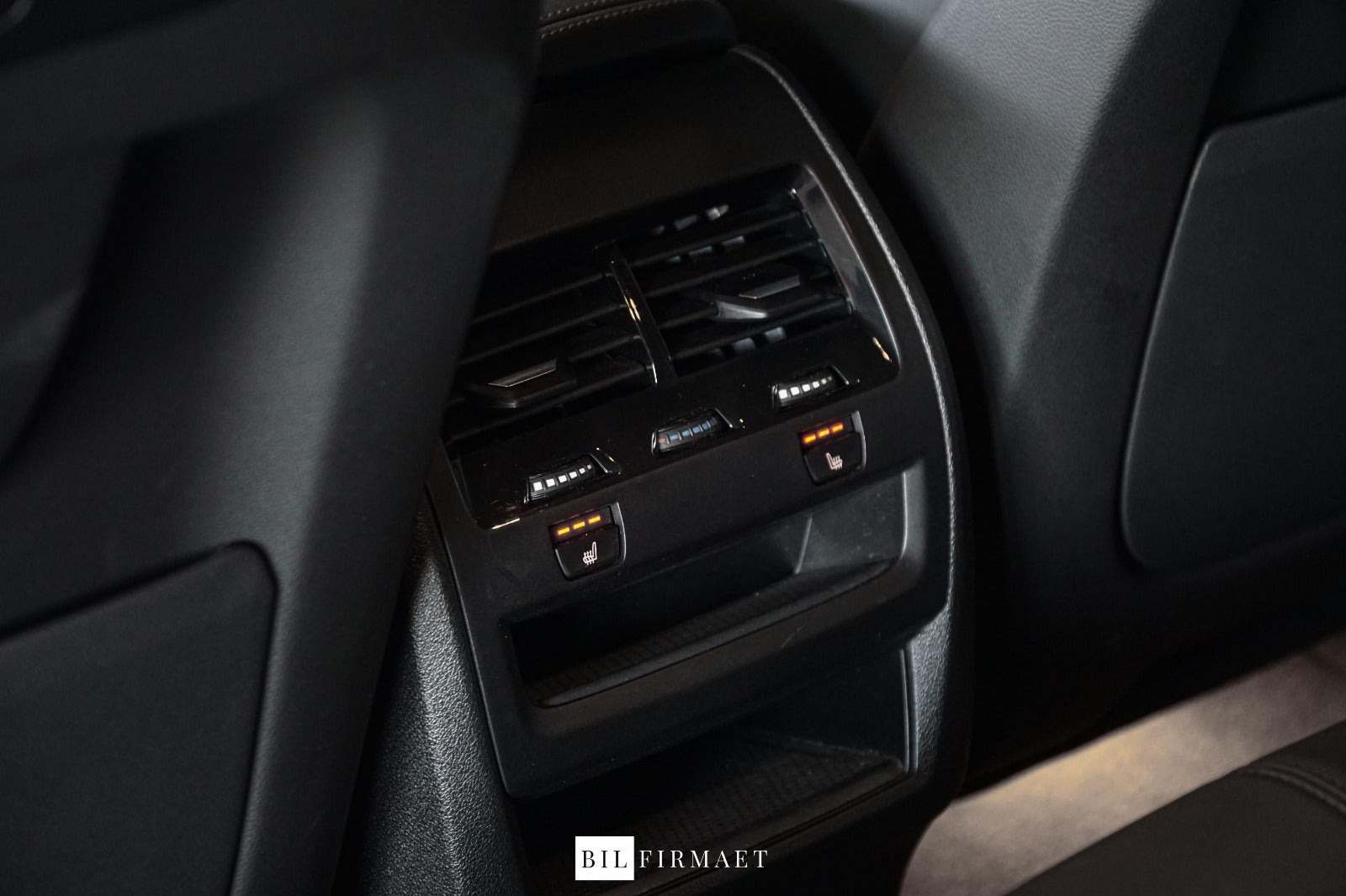 Sort BMW X5 fra 2024