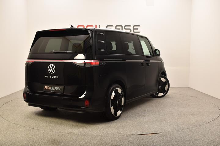 Sort VW ID.Buzz fra 2023