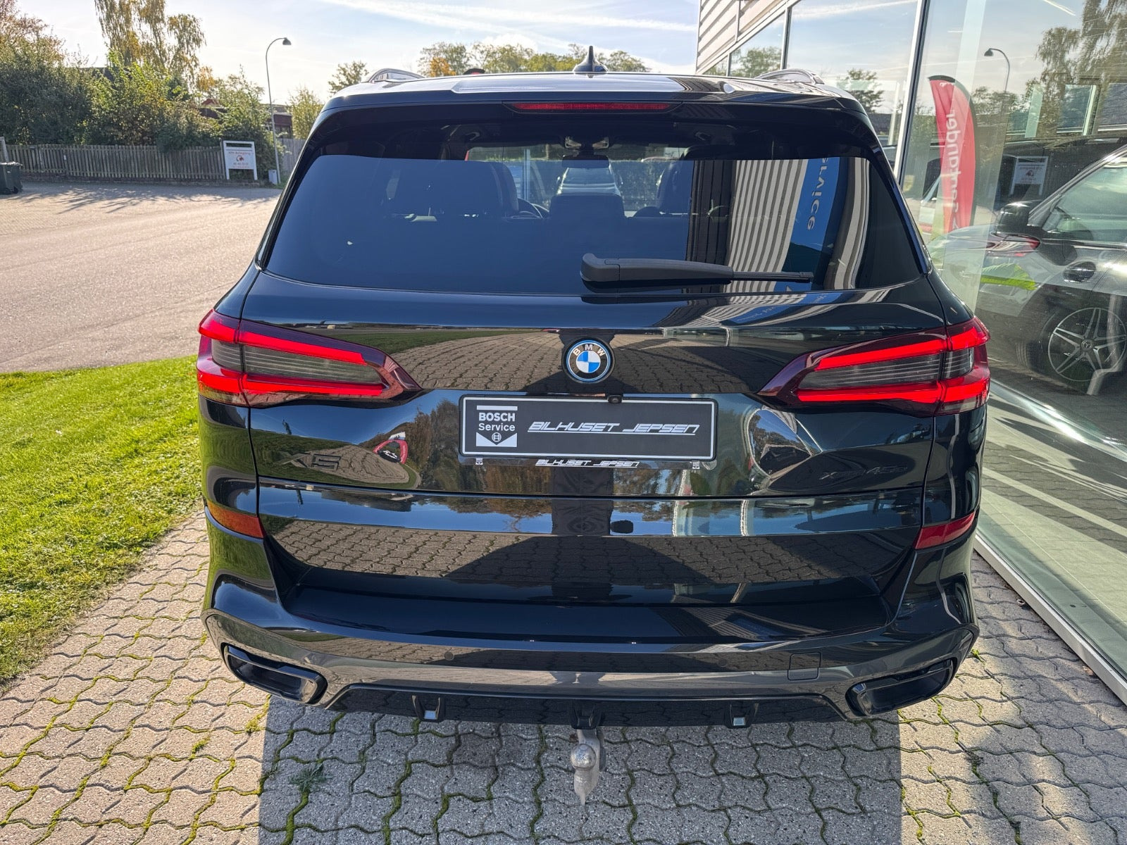Grøn BMW X5 fra 2022