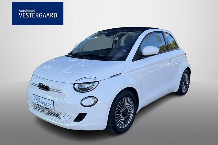 Hvid Fiat 500e fra 2023