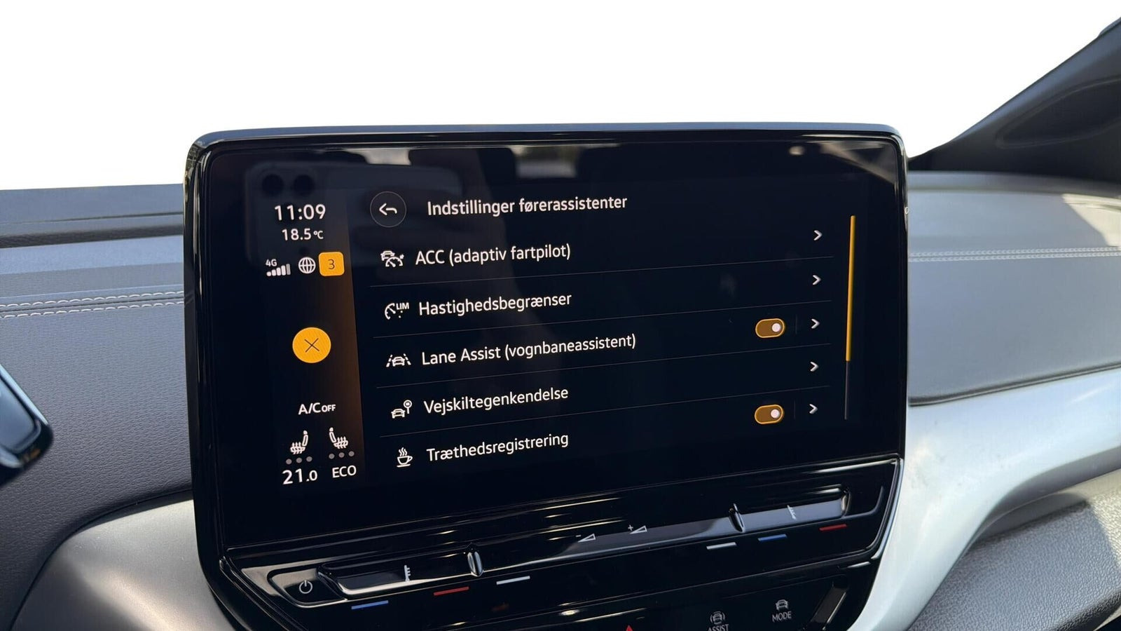 Hvid VW ID.4 fra 2023