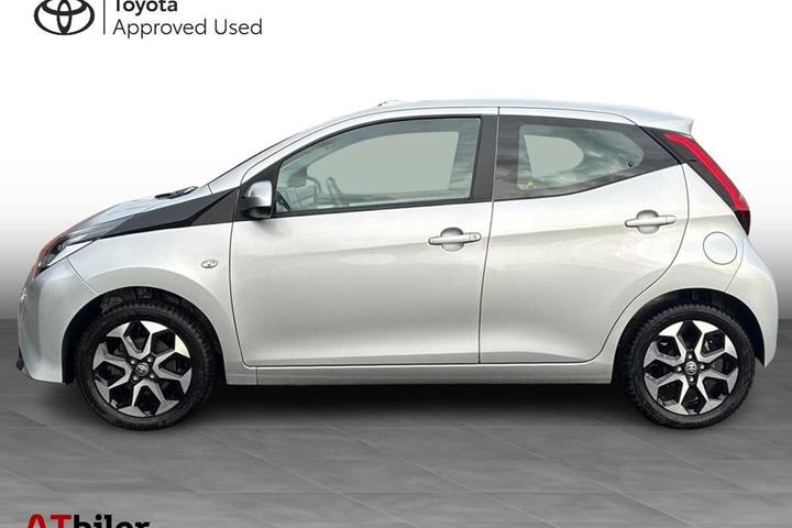 Grå Toyota Aygo fra 2020