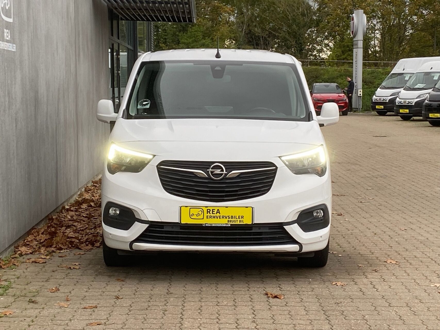Hvid Opel Combo fra 2019