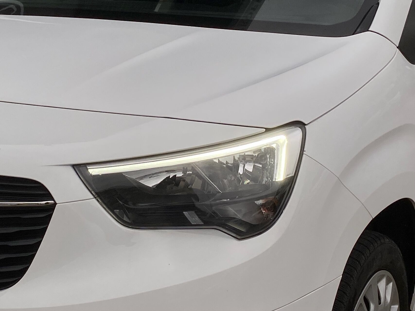 Hvid Opel Combo fra 2019