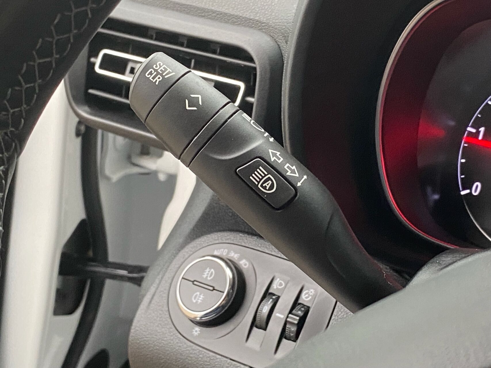 Hvid Opel Combo fra 2019