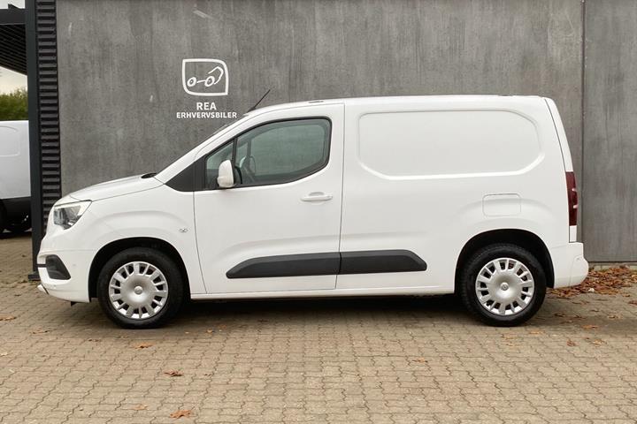 Hvid Opel Combo fra 2019