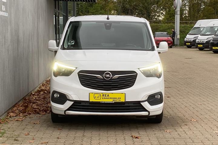 Hvid Opel Combo fra 2019