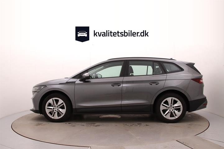 Grå Skoda Enyaq fra 2022