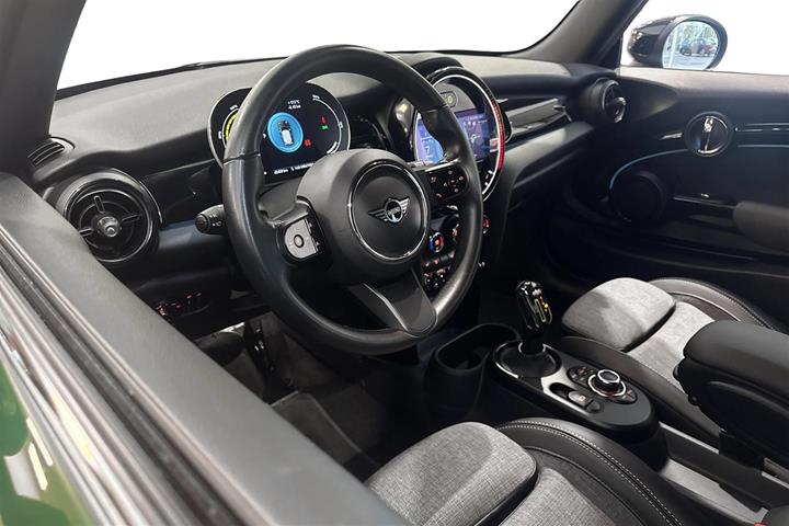Grøn Mini Cooper fra 2022