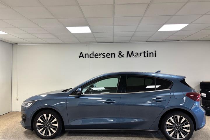 Blå Ford Focus fra 2022