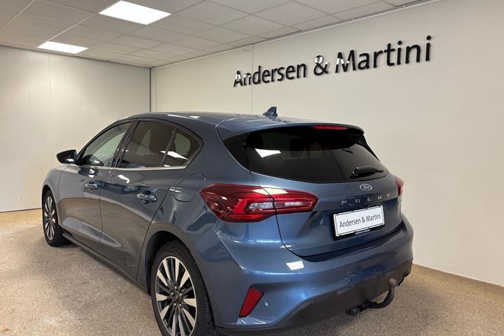 Blå Ford Focus fra 2022