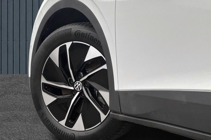 Hvid VW ID.4 fra 2023