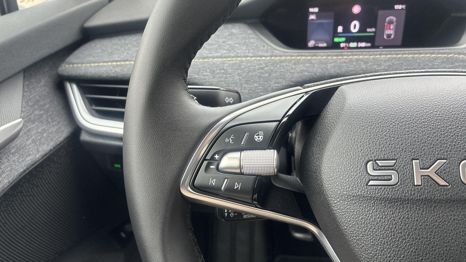 Grå Skoda Elroq fra 2026