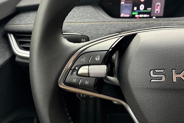 Grå Skoda Elroq fra 2026